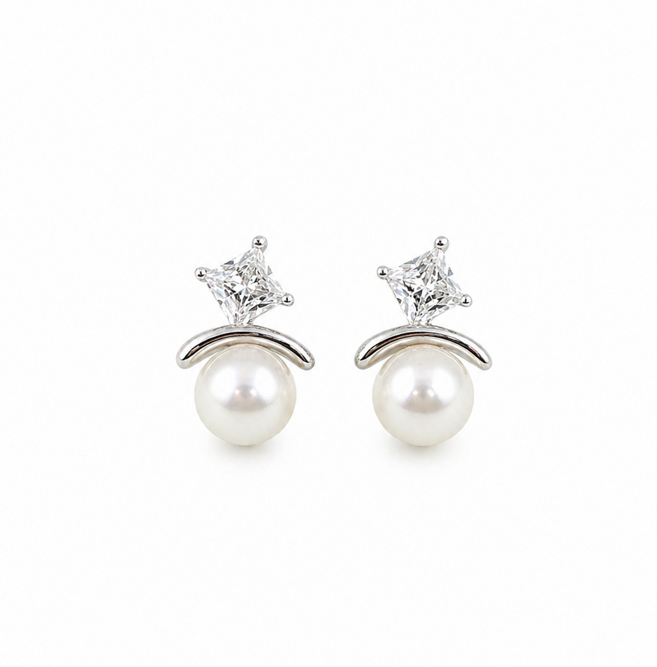 Fresh Water pearl 8-8.5mm Zirconia zinc alloy earring 10x15mm