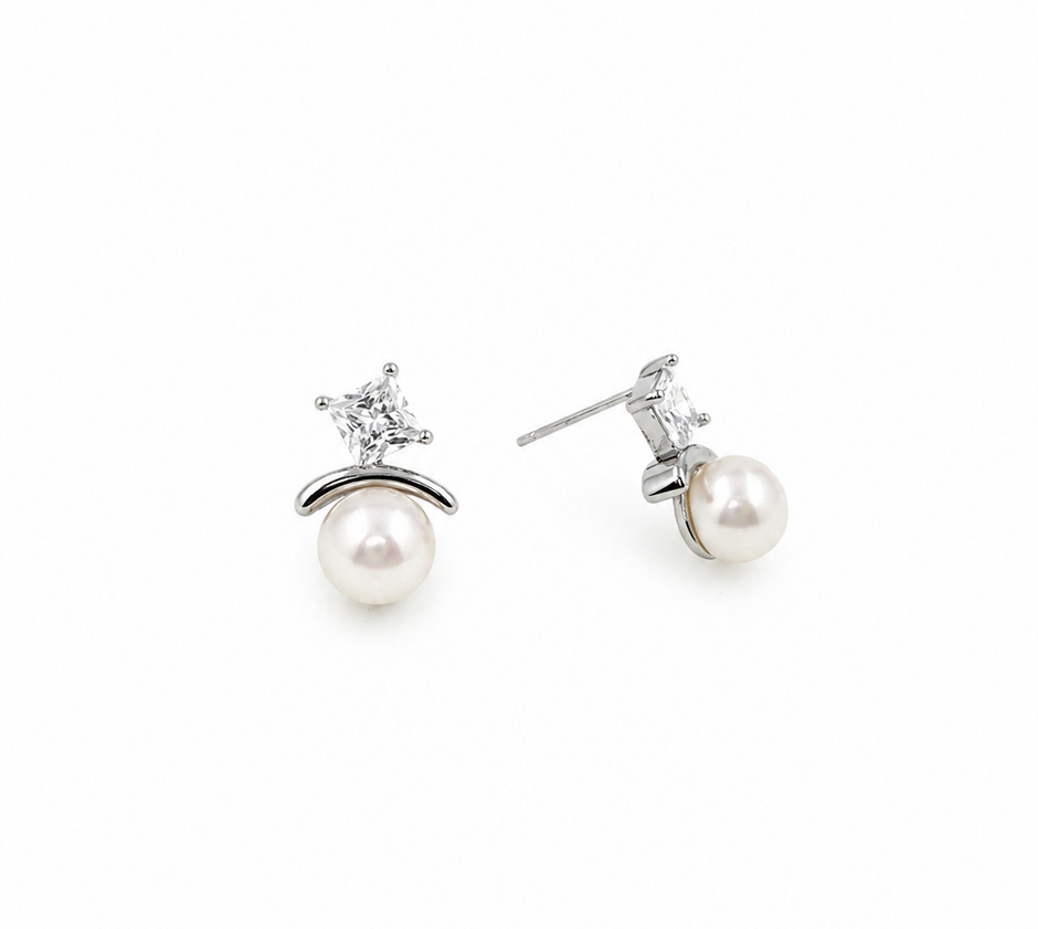 Fresh Water pearl 8-8.5mm Zirconia zinc alloy earring 10x15mm