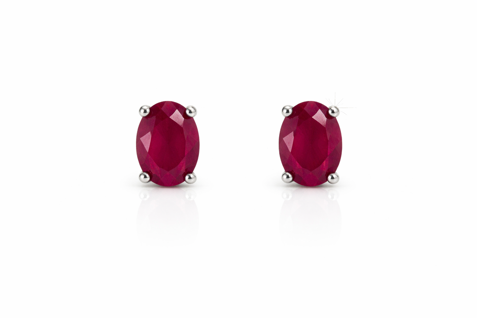 Ruby oval 925 silver earring 0.8x0.6mm