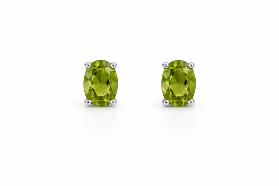 Peridot oval 925 silver earring 0.7x0.5mm