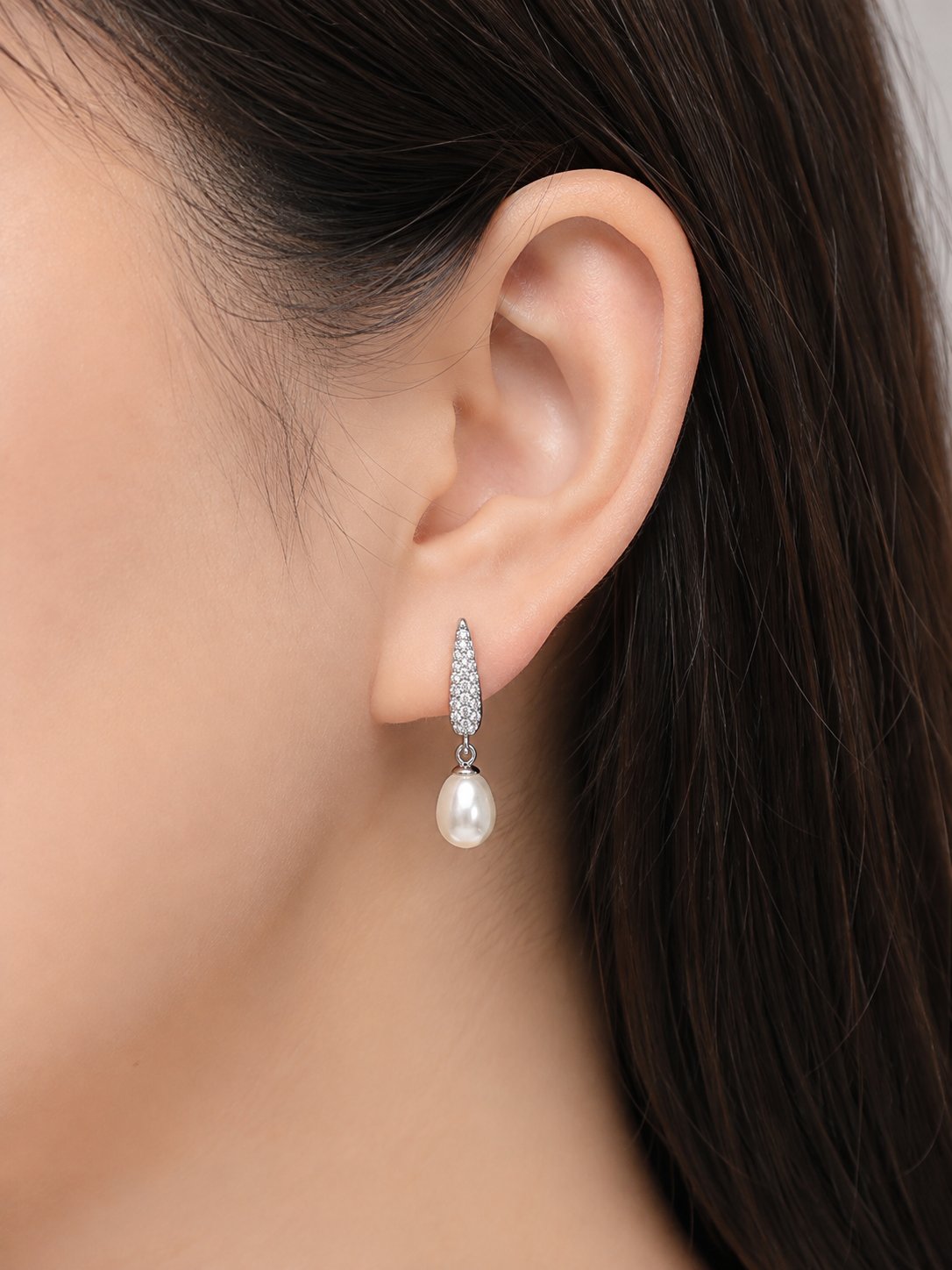Fresh Water Pearl Rice With Cubic Zirconia Alloy Dangling earring